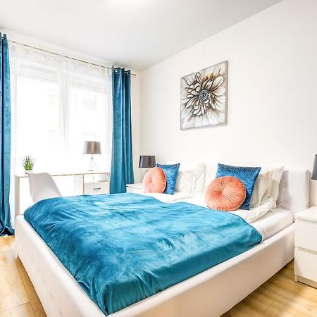 Modern Apartment With Free Garage And Balcony In The Downtown Будапеща Екстериор снимка